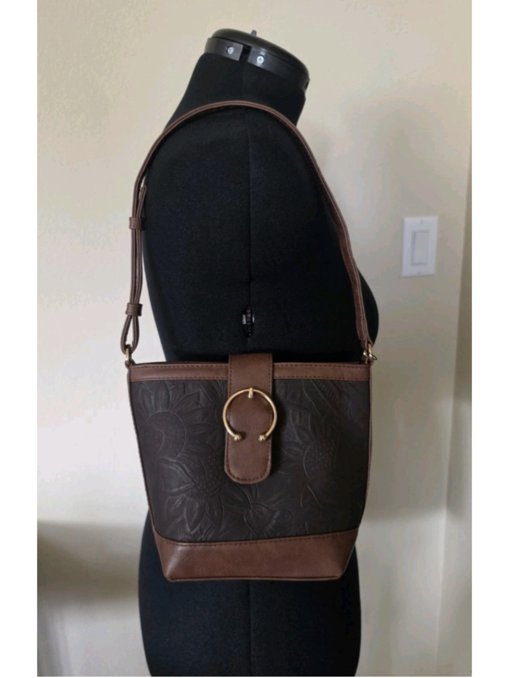 Buckle Dark Brown Floral Embossed Tooled Artisan LEATHER Shoulder Bucket Bag - Picture 12 of 16